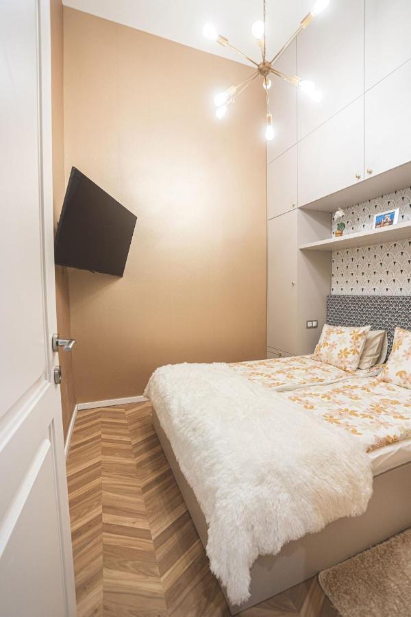 Luxury Gold 2 Bedroom Apartment Budapest Esterno foto